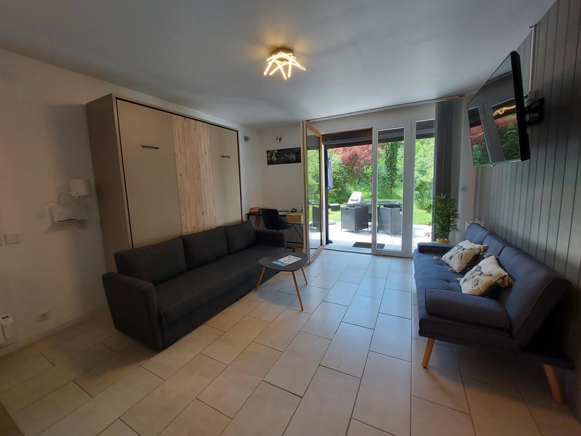 Rare, Cosy Studio Terrasse Au Coeur De St-Jorioz Saint-Jorioz Luaran gambar