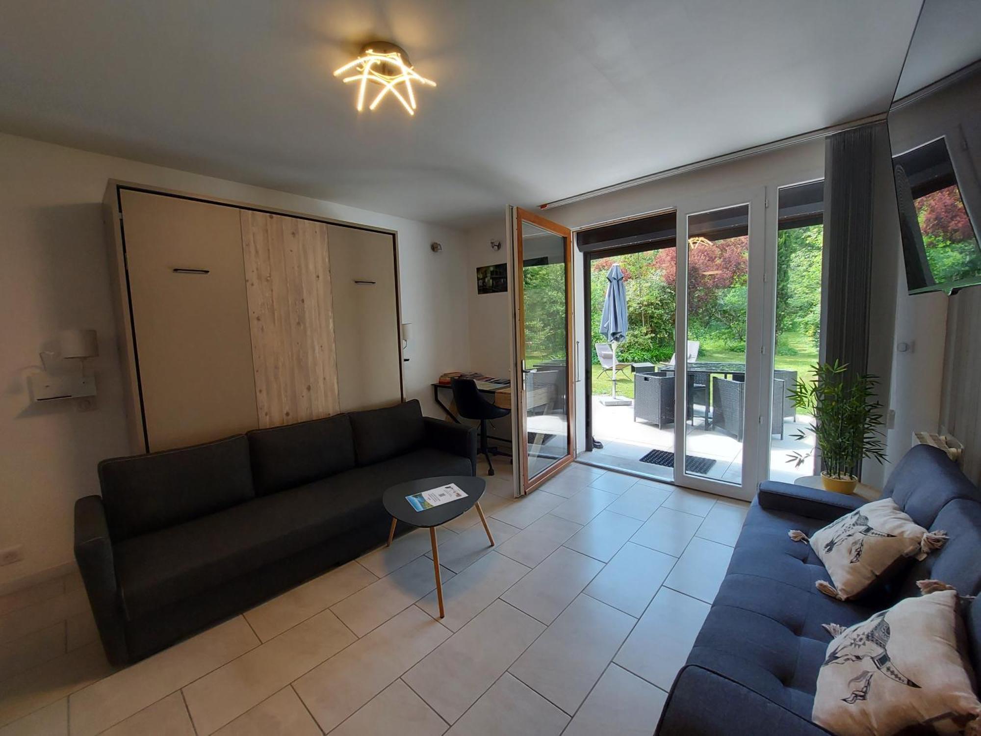 Rare, Cosy Studio Terrasse Au Coeur De St-Jorioz Saint-Jorioz Luaran gambar